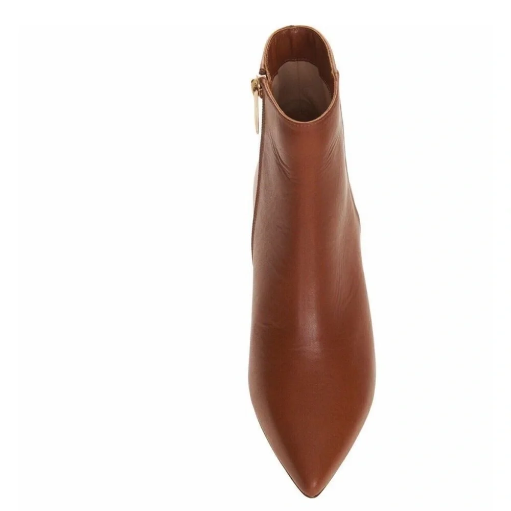 New. L’Agence Jeanne II Pointed Toe Bootie in Luggage Brown SZ 38.5